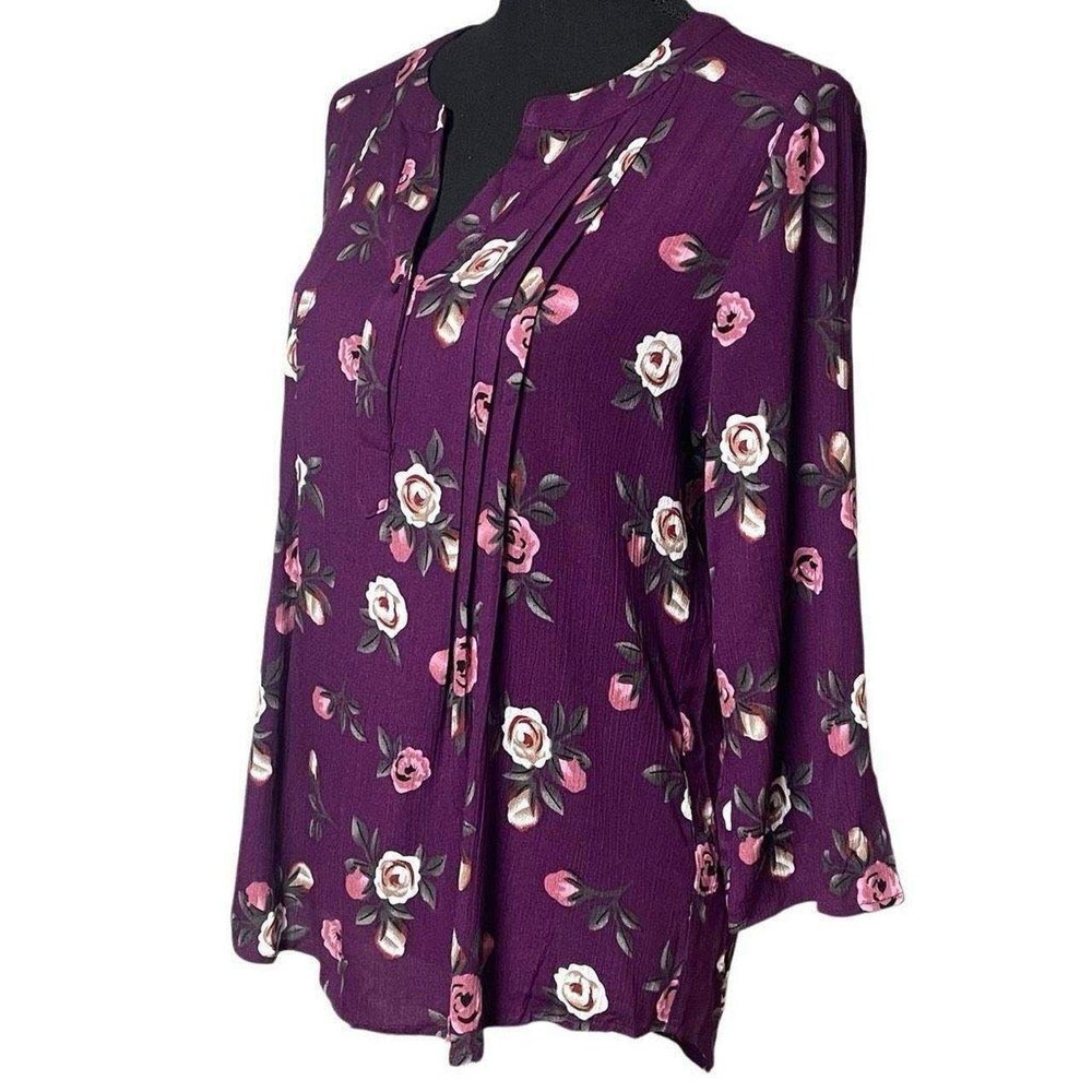 Monday Fun Purple‎ Floral PIntuck Top S